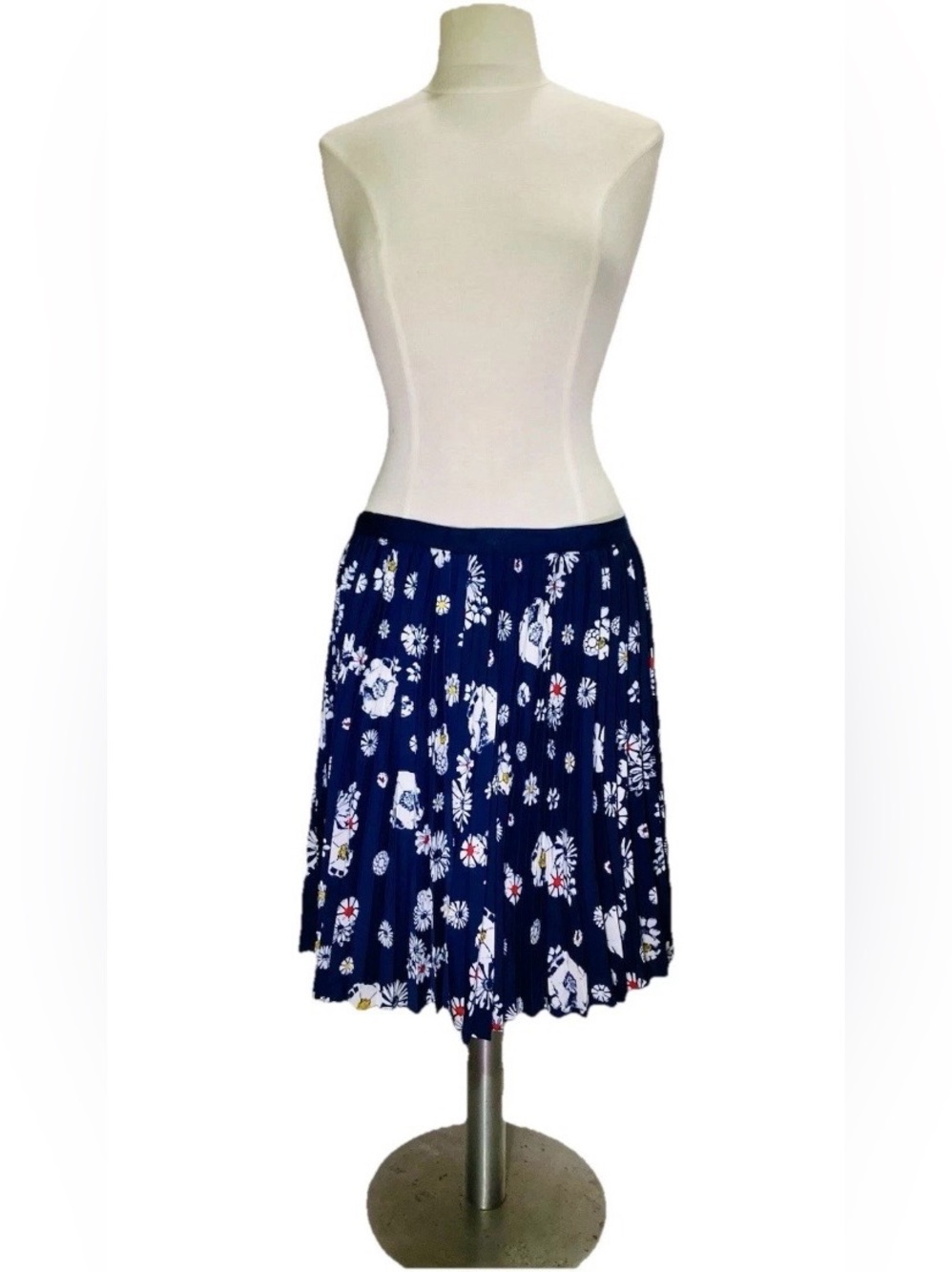 NWT Jason Wu for Target Blue Pleated Skirt With Daisies W Sz 14